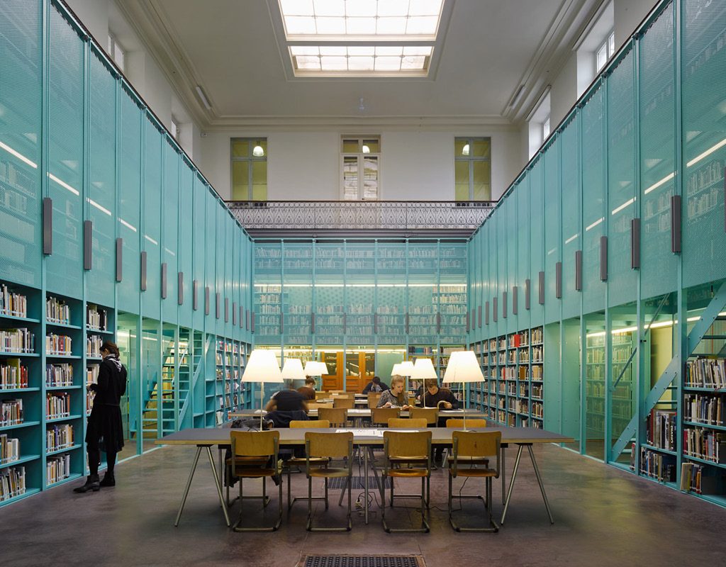 Bibliothek 1